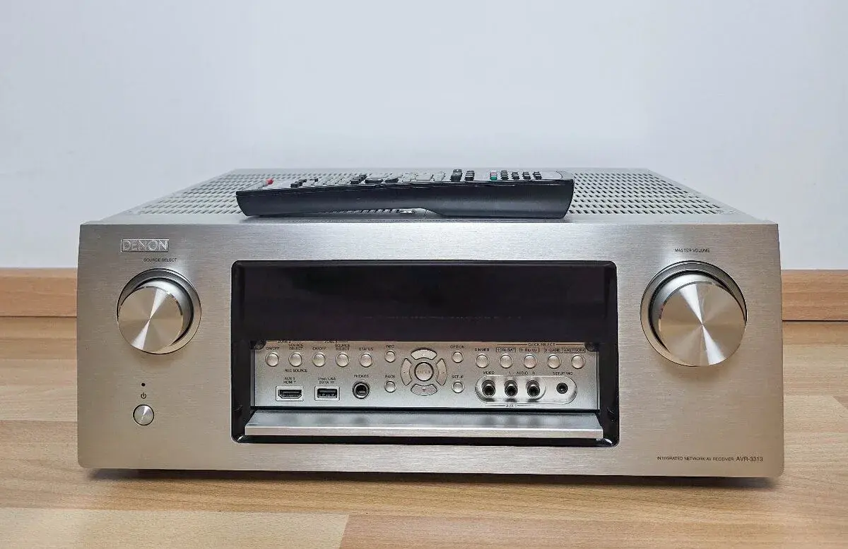 Denon AVR-3313 / 7.2 / AirPlay / 4K / Phono