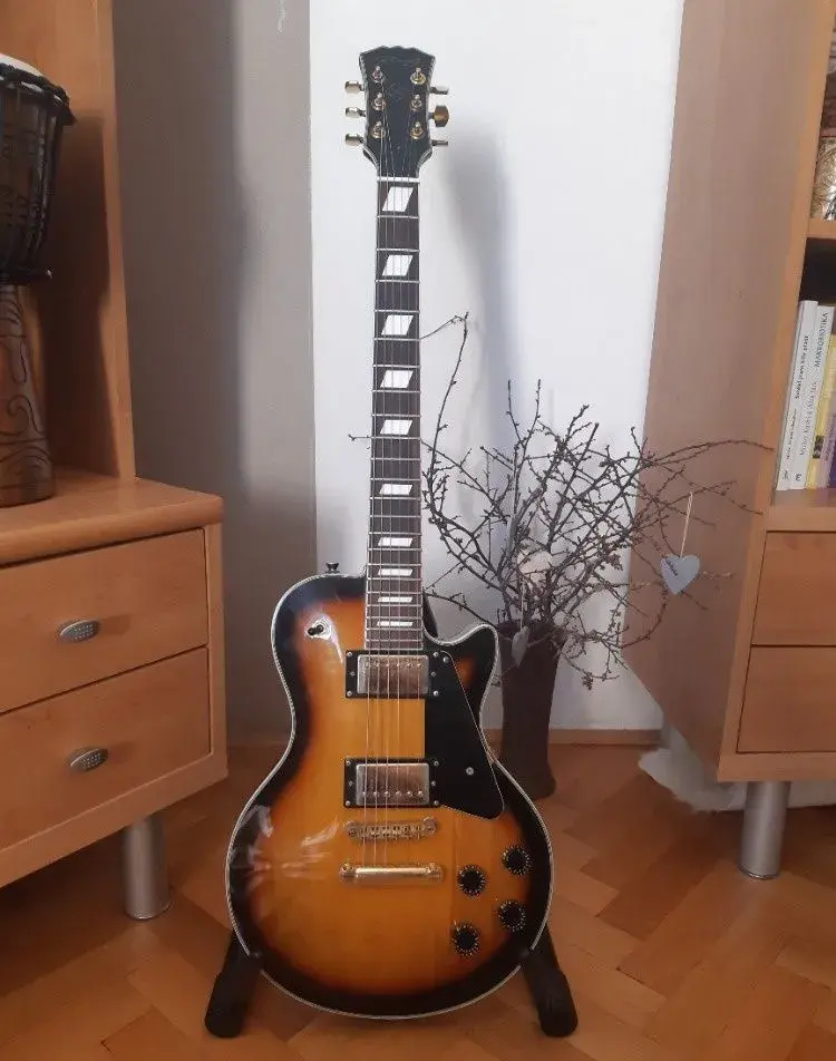 Stagg L400 TS (Les Paul)