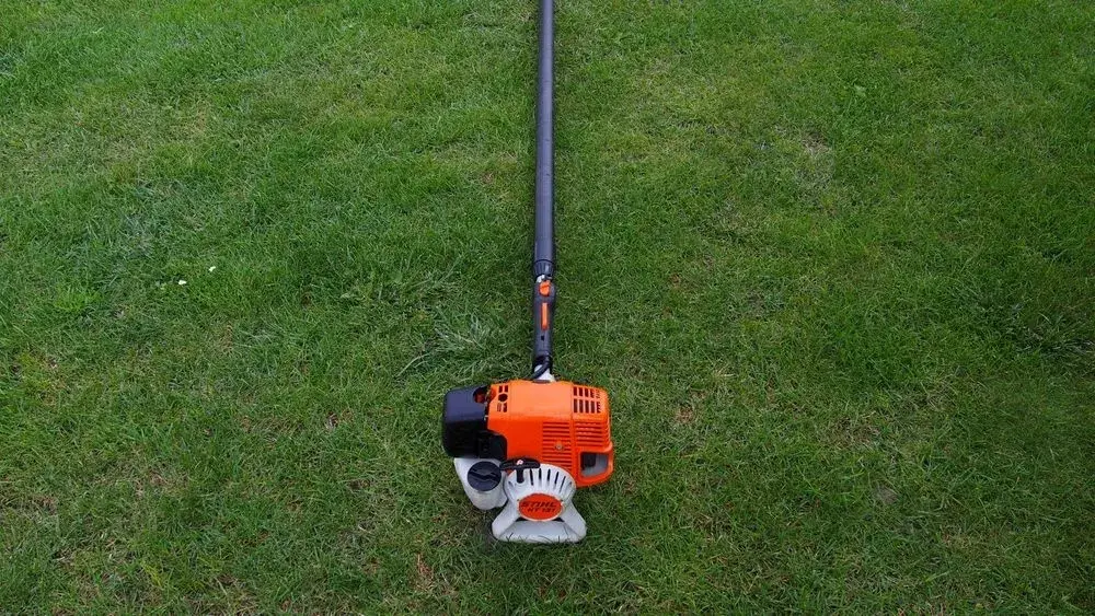 Teleskopická pily stihl