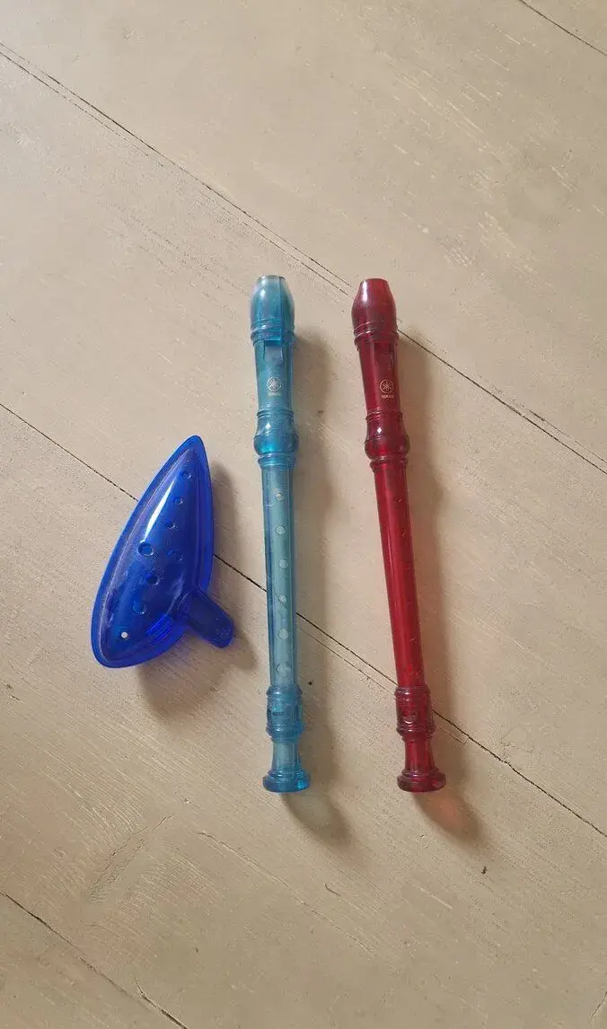 2× zobcová flétna Yamaha + modrá okarína – používaná sada