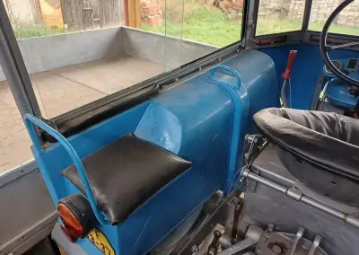 Traktor Zetor 25K