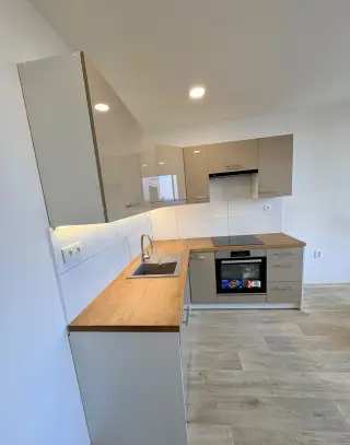 Pronájem bytu po rekonstrukci 2kk Česká Lípa Špičák