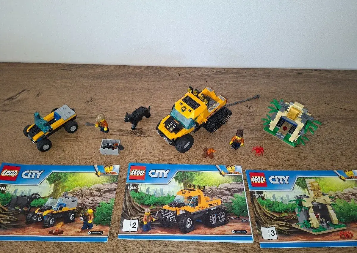 Lego City 60159 Obrněný transportér do džungle