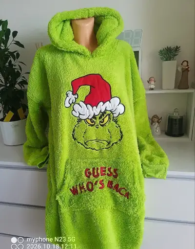 Mikina chlupatá dlouhá zn."SINSAY THE GRINCH"