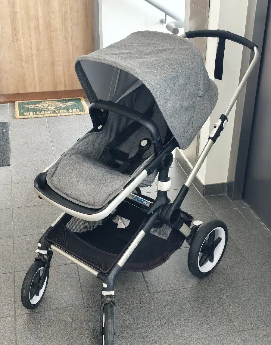 Kočárek dvojkombinaci Bugaboo Fox 2 Grey melange