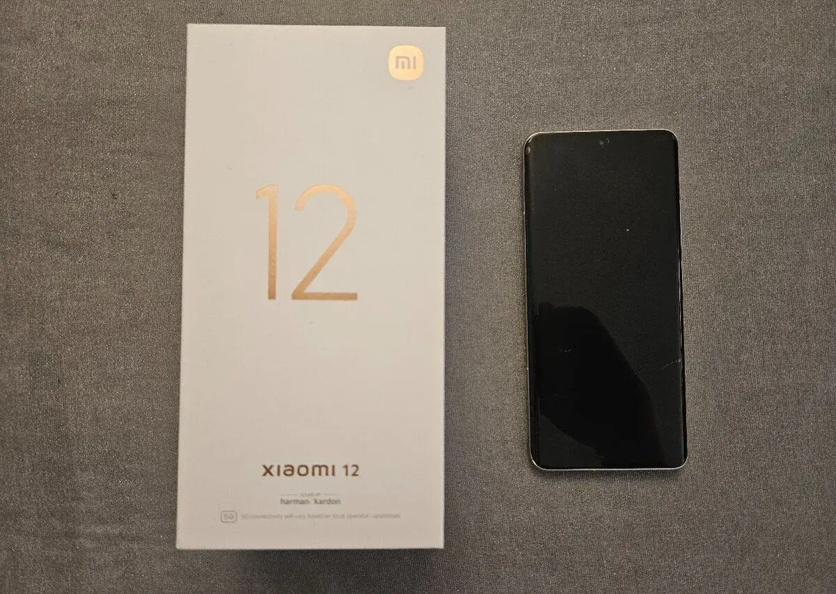 Xiaomi 12 8/256GB Purpurový, 5G, 120Hz AMOLED, Dual SIM