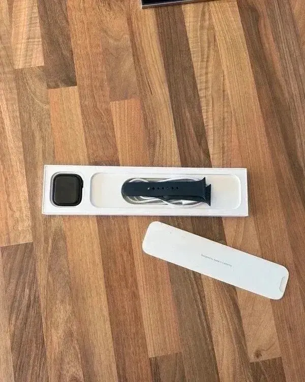 Apple Watch Series 8 45mm Midnight GPS, komplet