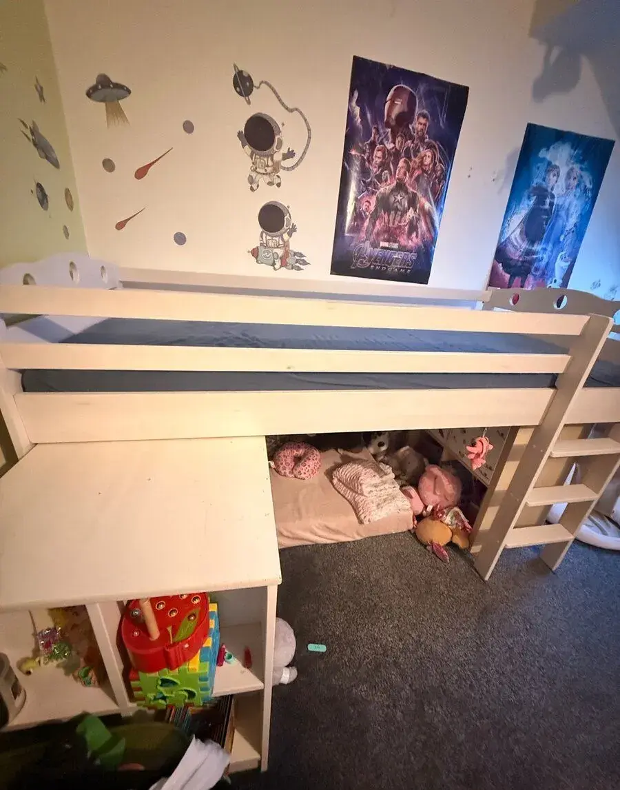 Dětská postel patrová