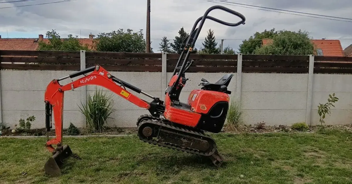 Minibagr KUBOTA K 008