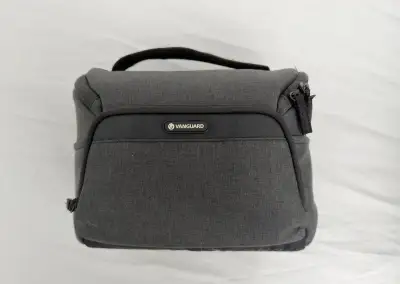 Fotobrašna Vanguard Vesta 25Y