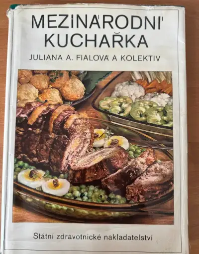 Mezinárodní kuchařka - Juliana A. Fialová a kolektiv