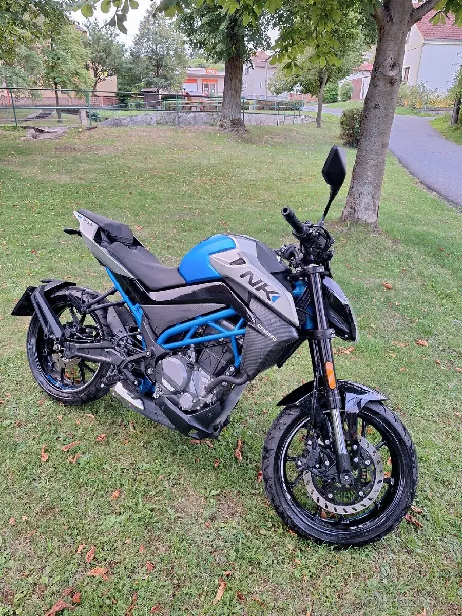 CFMOTO 300NK