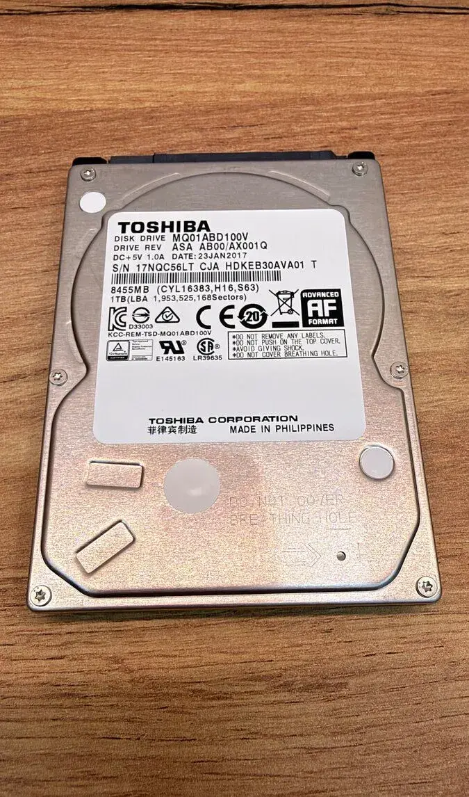 TOSHIBA 1TB HDD 2,5" SATA