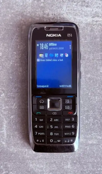 Nokia E51