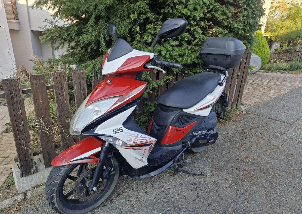 Skutr Kymco super 8 125cc řidicak sk.B