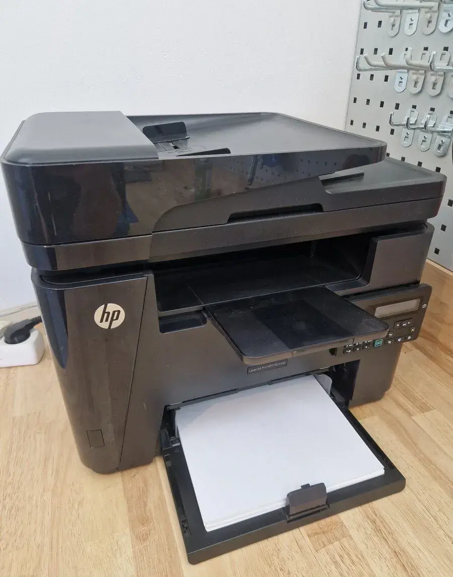 Tiskarna HP LaserJet Pro MFP M225dn