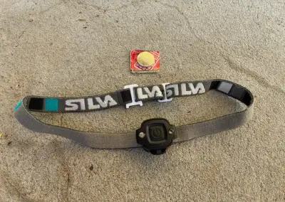 Ultralehká čelovka