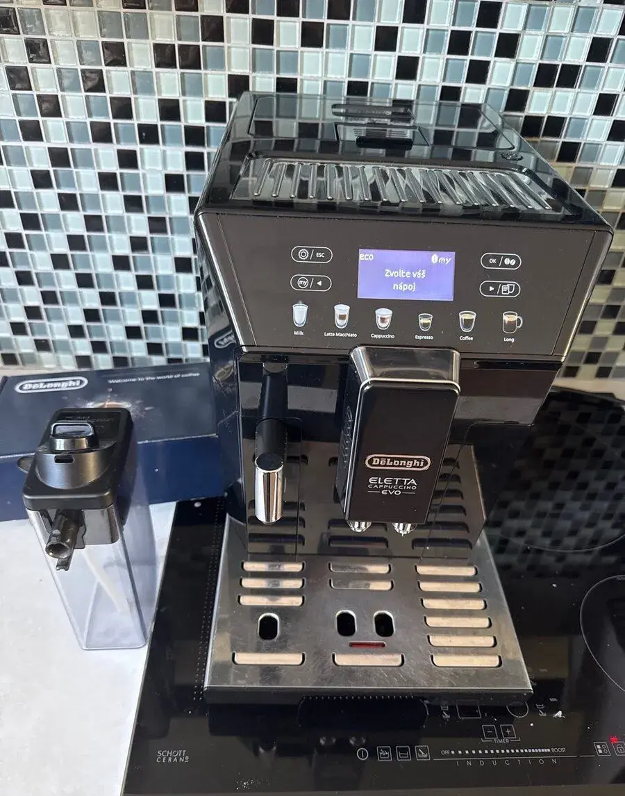 Použitý kávovar DeLonghi eletta cappuccino Evo