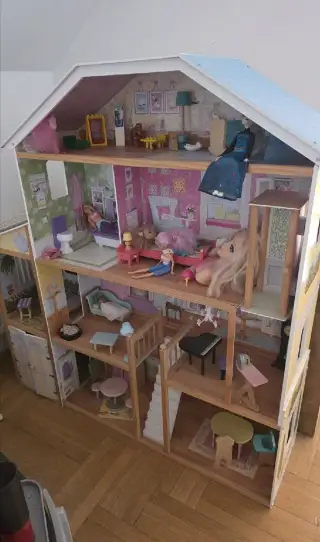 Dům pro panenky + dětská kuchyň BOSCH