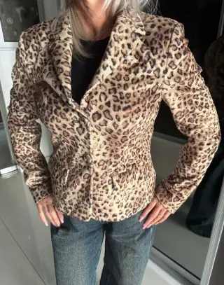 Dámské sako leopardí print