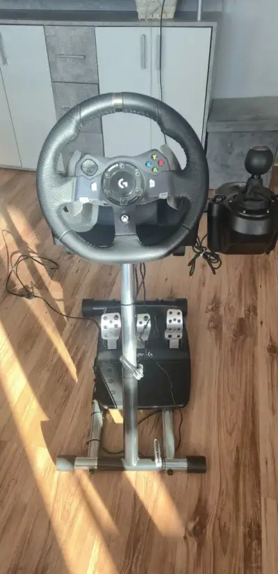 Herní volant logitech g920