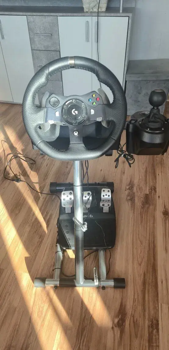 Herní volant logitech g920