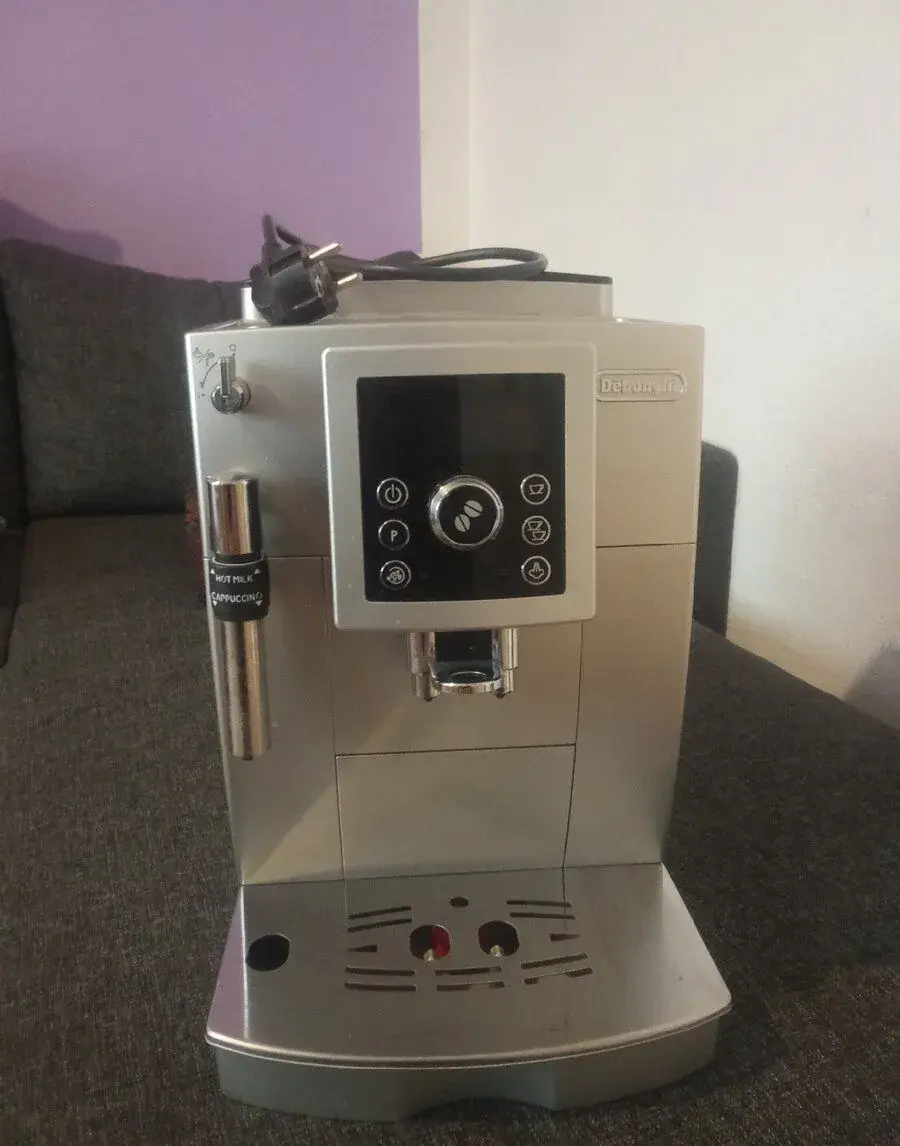 Kávovar DeLonghi