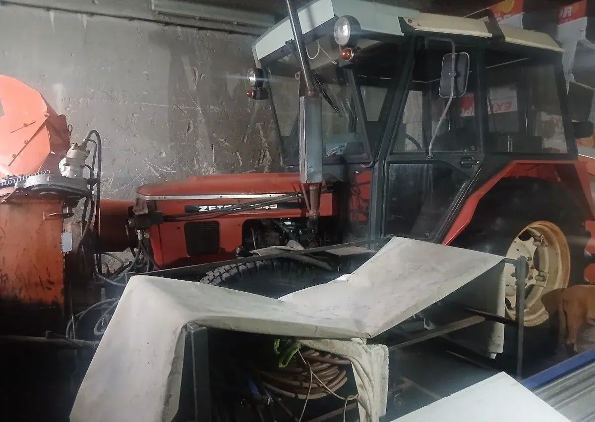 Zetor 7045 freza