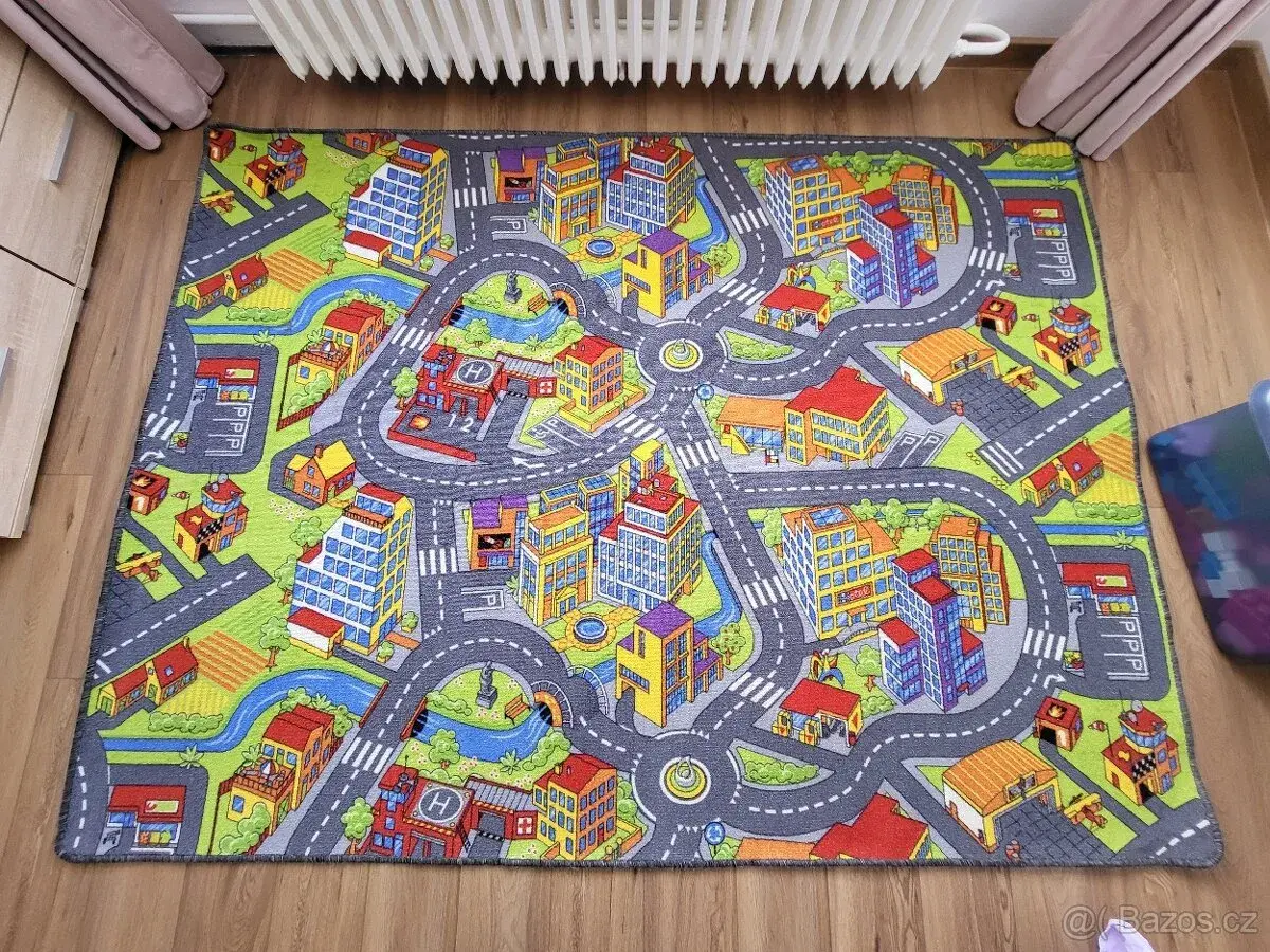 Dětský hrací koberec s motivem města 230x170 cm