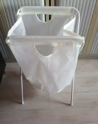 Skládací koš na prádlo se stojanem IKEA JÄLL-50 l