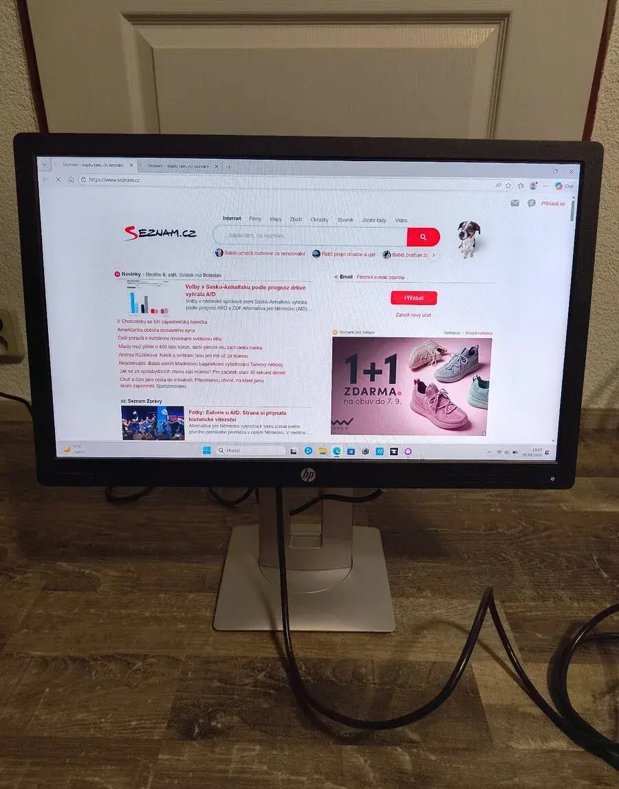 LCD monitor HP