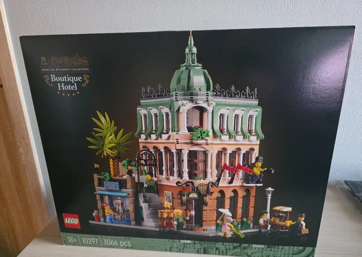 LEGO 10297 Butikový hotel - NOVÉ, SEALED