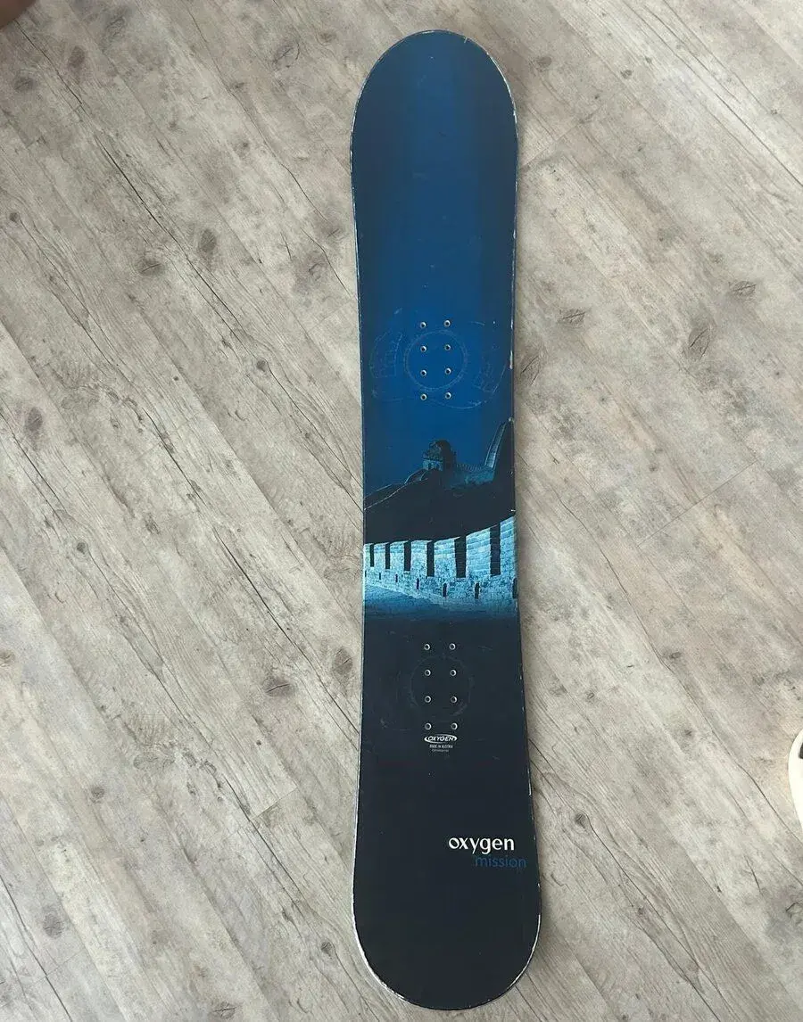 Snowboard, vel 153 cm