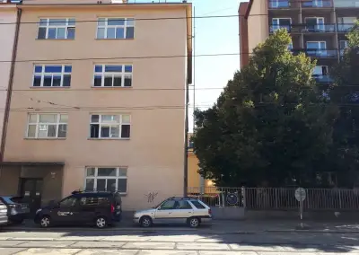 Pronájem parkovacího stání ve dvoře - Brno - Vranovská