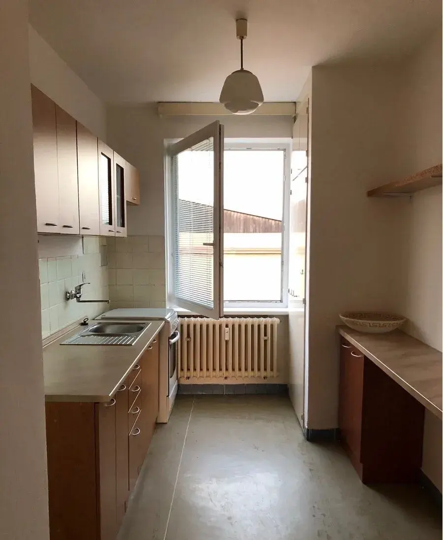 Pronájem bytu 2 + 1 s balkonem, Olomouc