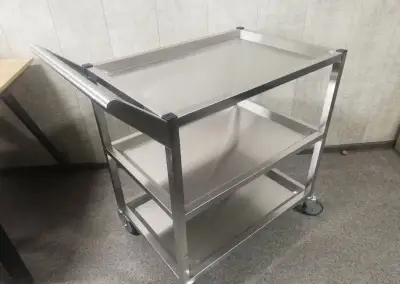 Nerezové a servírovací vozíky
