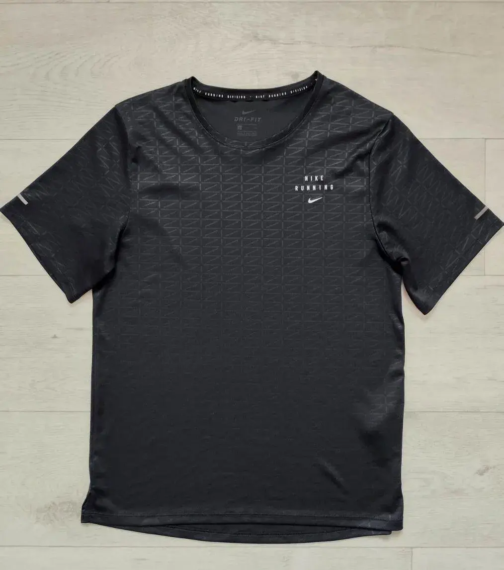 Pánské sportovní / běžecké triko Nike vel. S