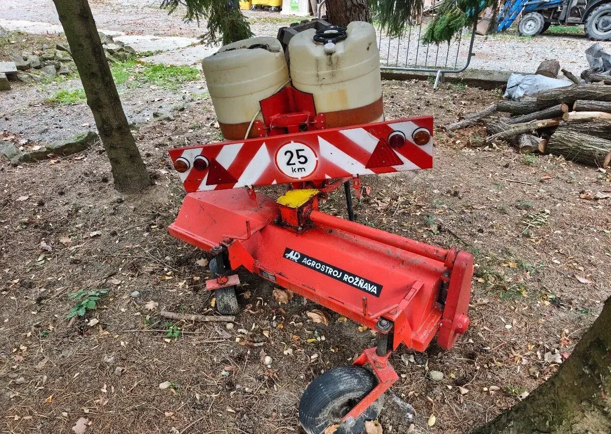 Zametací kartáč, smeták za traktor