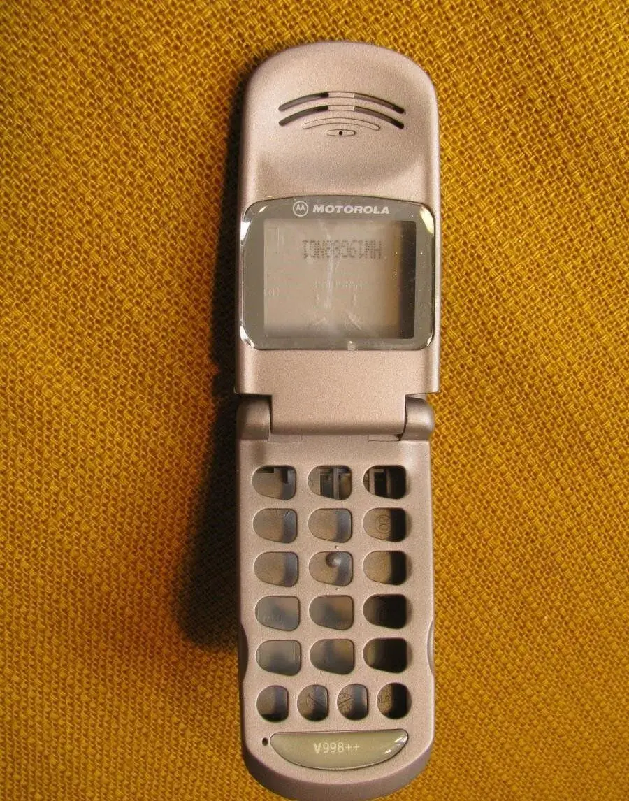Kryt MOTOROLA V50 V3690 nový