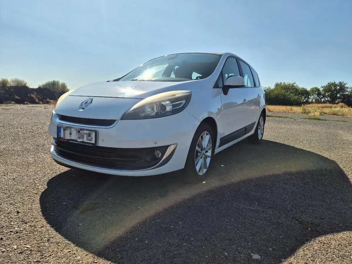 Renault grand – 2012, 2 000 km