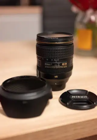 Nikon 24-120 f4.vr bajonet (f) + Nikon FTZ 1 adaptér