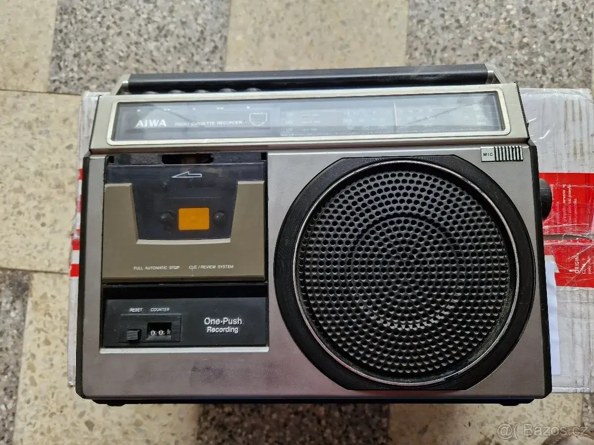 AIWA TPR180, JVC 940 , BLAUPUKT DERBY CR, JVC 93, ASAHI CR36