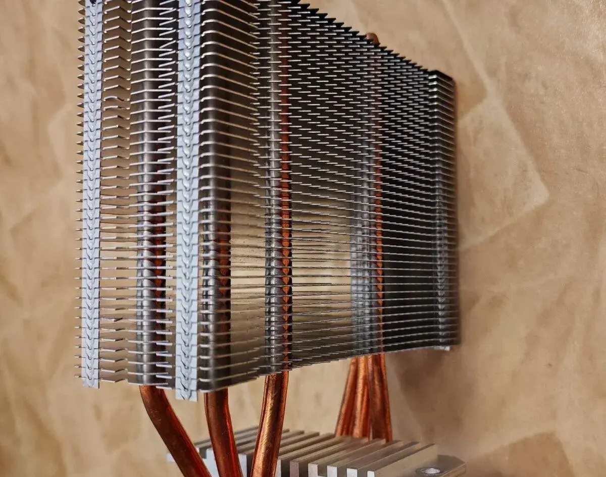SilentiumPC Spartan 4 MAX EVO, bez ventilátoru, pro AMD