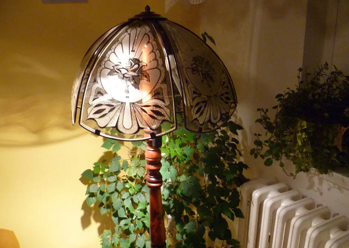 Lampa do pokoje, retro