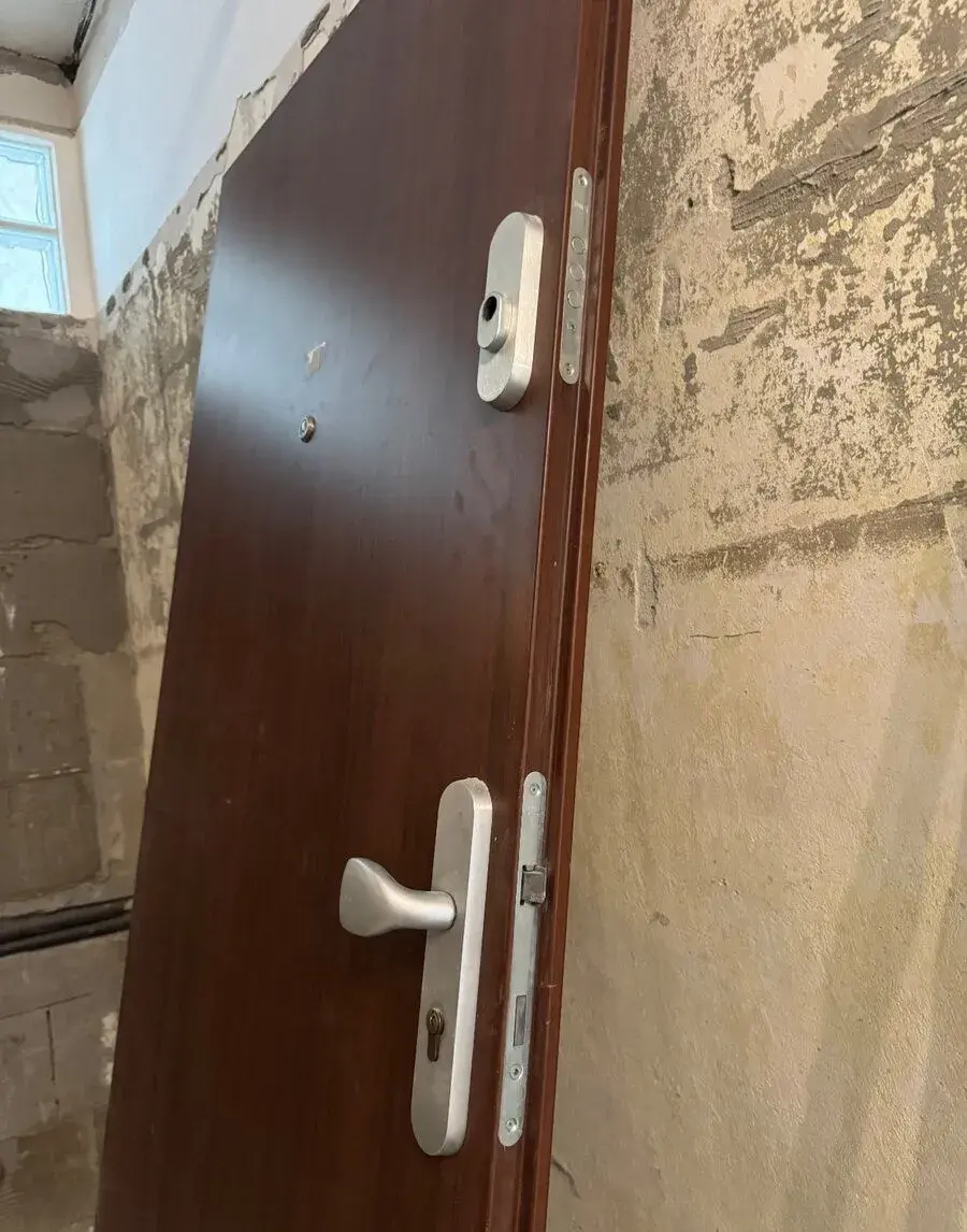 Bezpečnostní dveře do bytu
