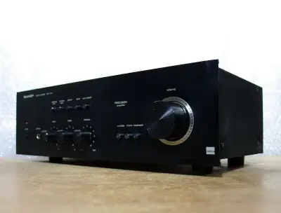 Zesilovač Sharp SM 1144.
