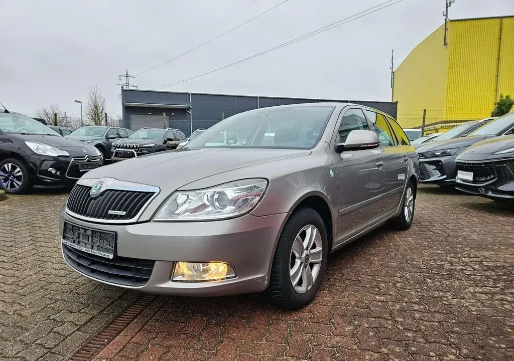 BOLT UBER TAXI PRONÁJEM FLOTILA