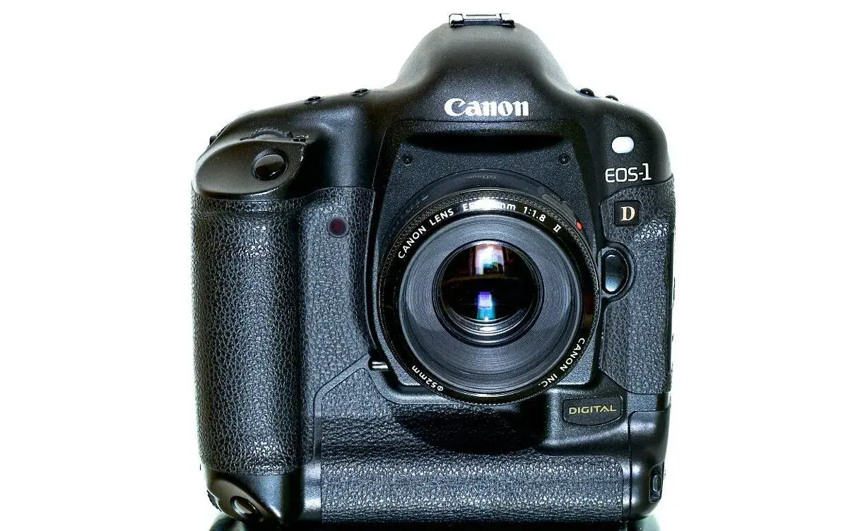 Canon EOS 1D + EF 50mm f/1,8 II STAV