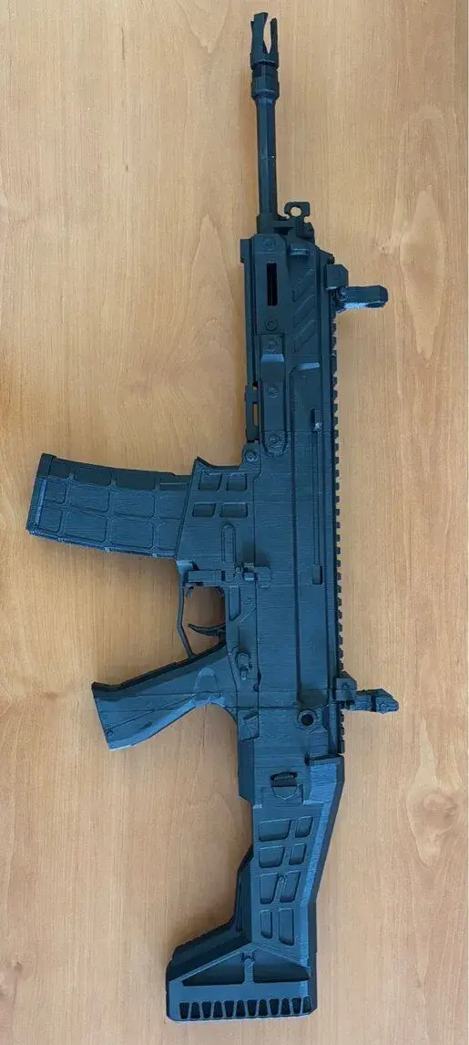 Maketa CZ Bren 2