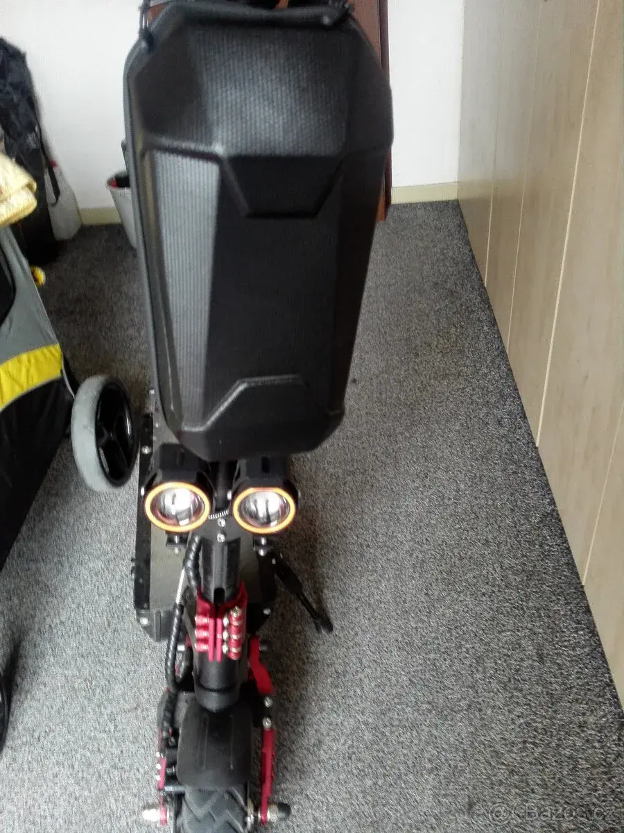 Elektrokoloběžku ELS MOTO QX10 nevyužitá